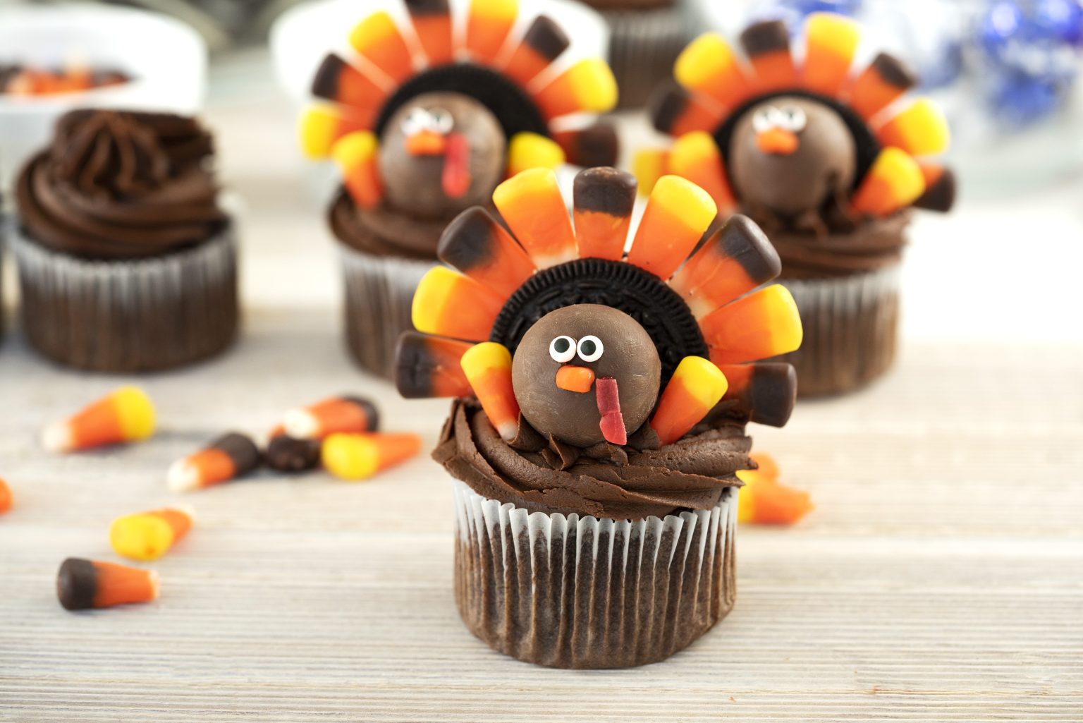 Best Turkey Cupcakes: Easy Thanksgiving Treat - Nature's Yoke - Free ...